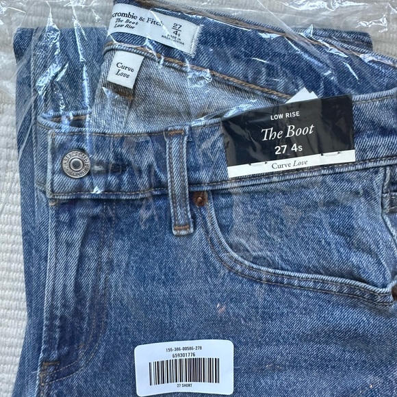 Abercrombie & Fitch Vintage Denim Curve Love Low Rise Boot Jean - Picture 1 of 2